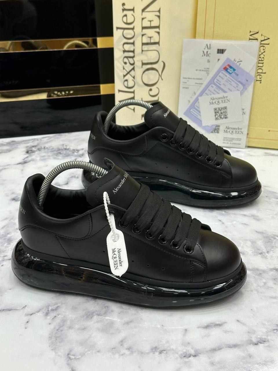 Adidași Alexander McQueen pentru Bărbați – Mărimi 40-44