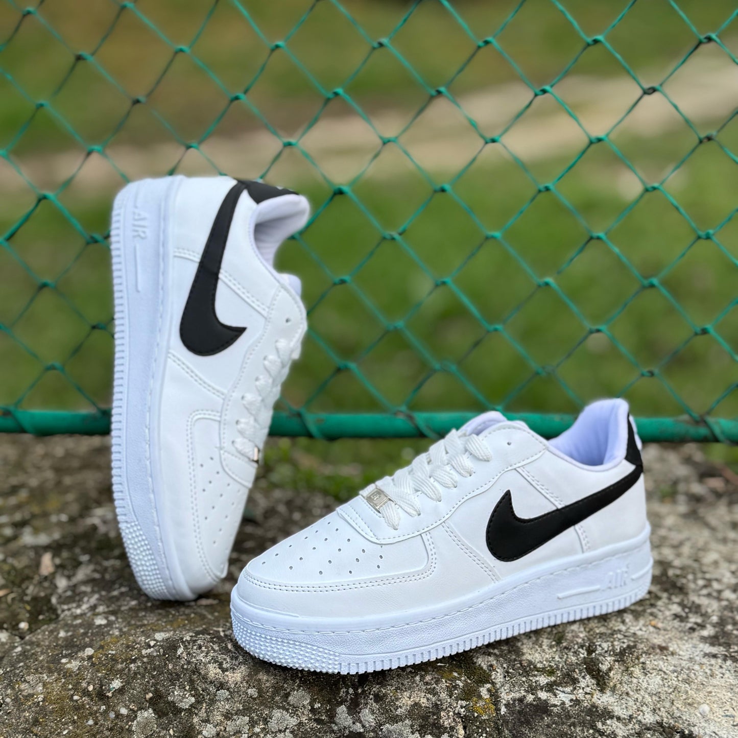 Air Force 1 Low Alb/Negru
