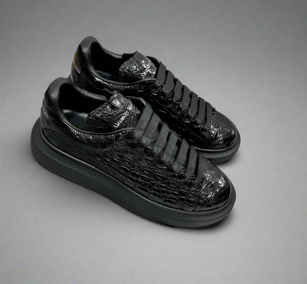 Adidași Alexander McQueen Club Edition