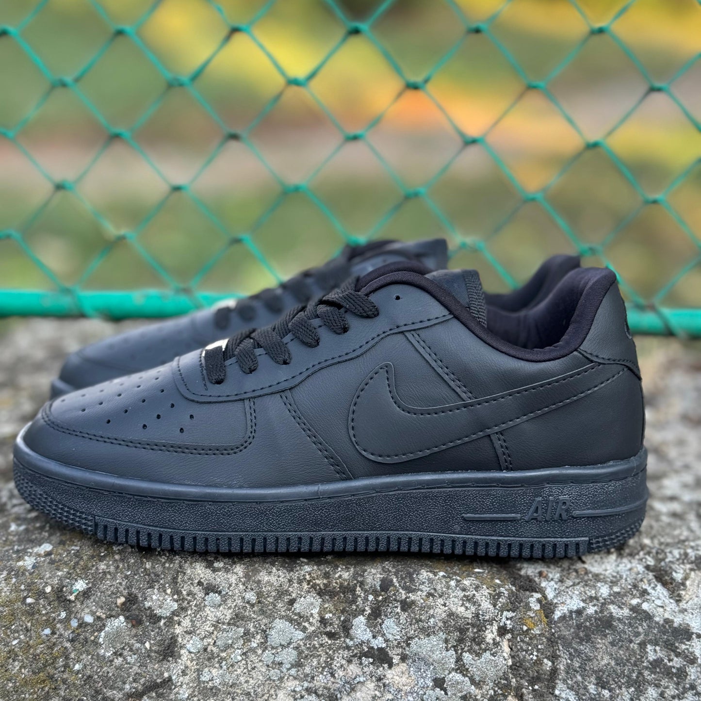 AF1 Low Negru