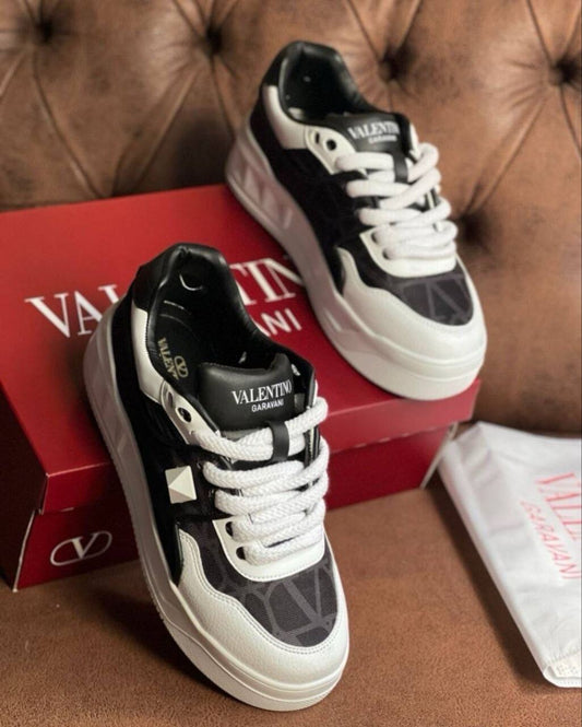 Adidasi Valentino Garavani Bounce