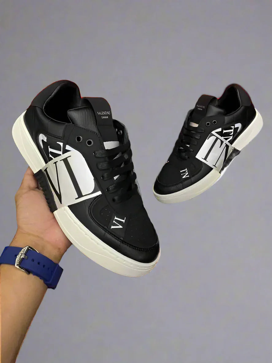 Adidași Valentino Garavani Stars VLTN – Stil Urban cu ADN de Lux Italian