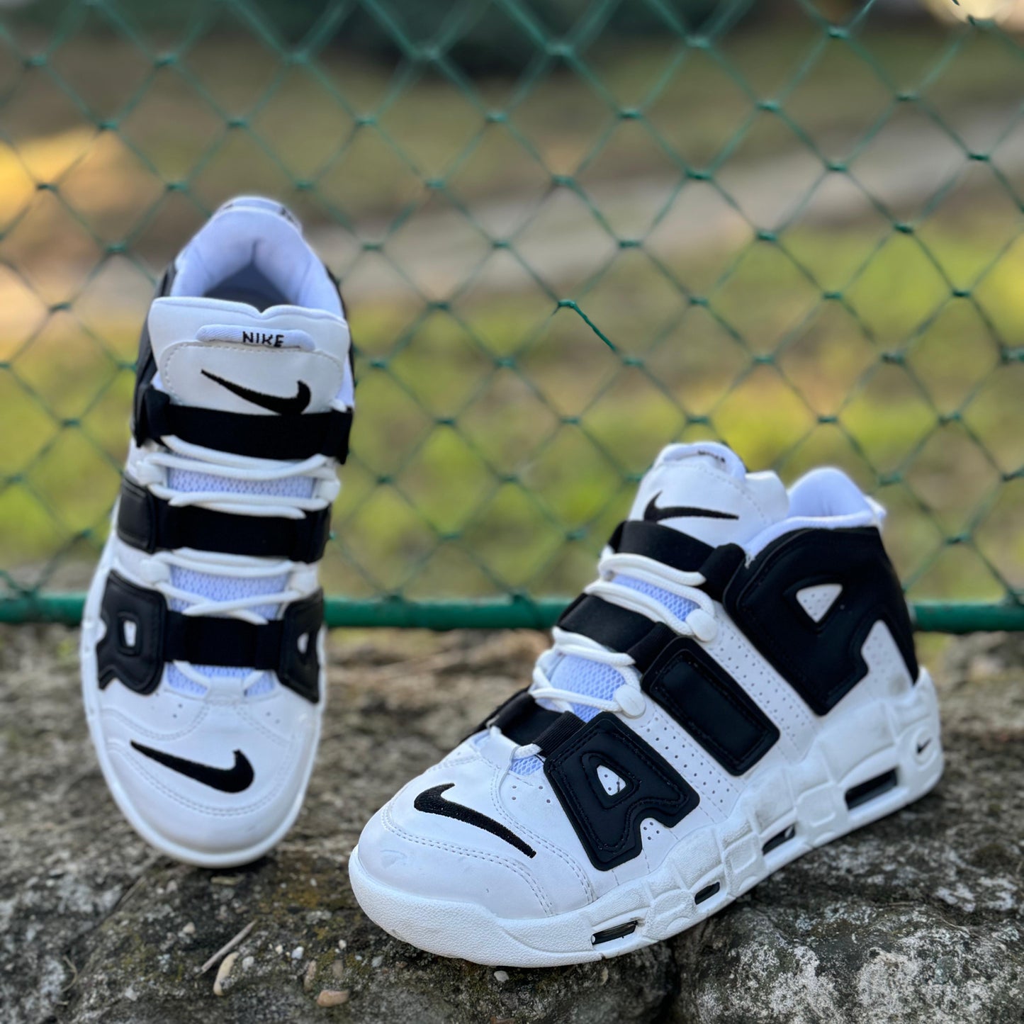 AIR MORE UPTEMPO Alb-Negru