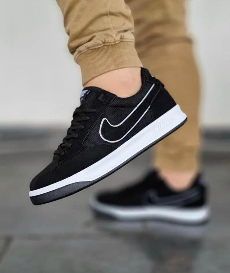 Nike Court Vision Low